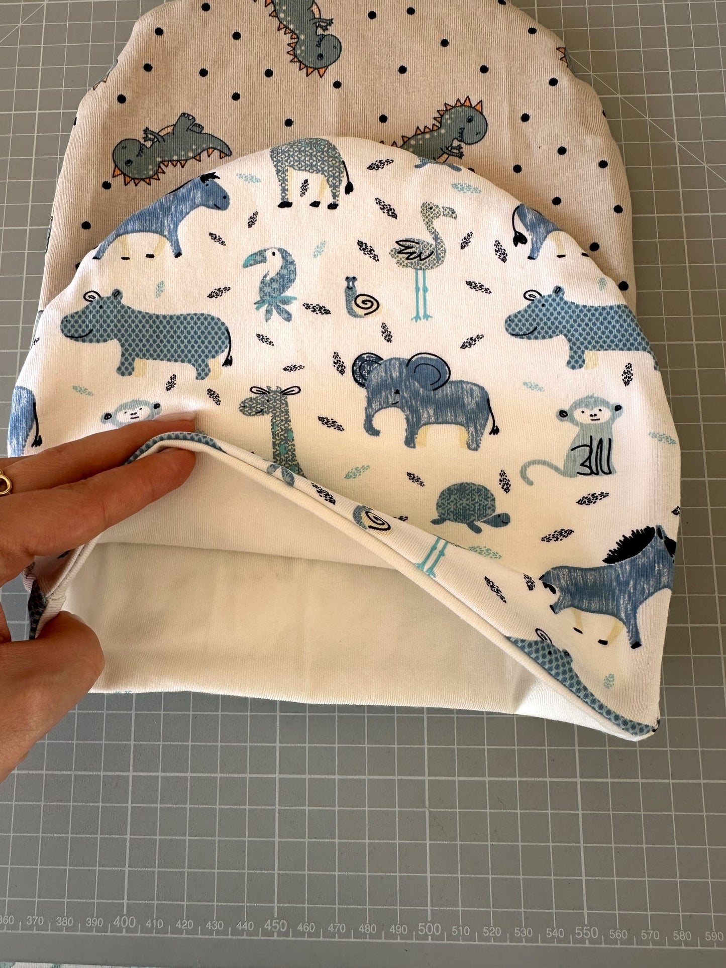 2 Cappelli bambino taglia 2 anni
