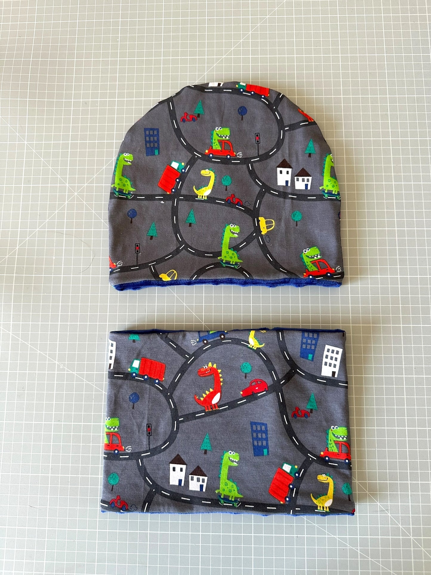 Cappello e scaldacollo bambino taglia 6 anni