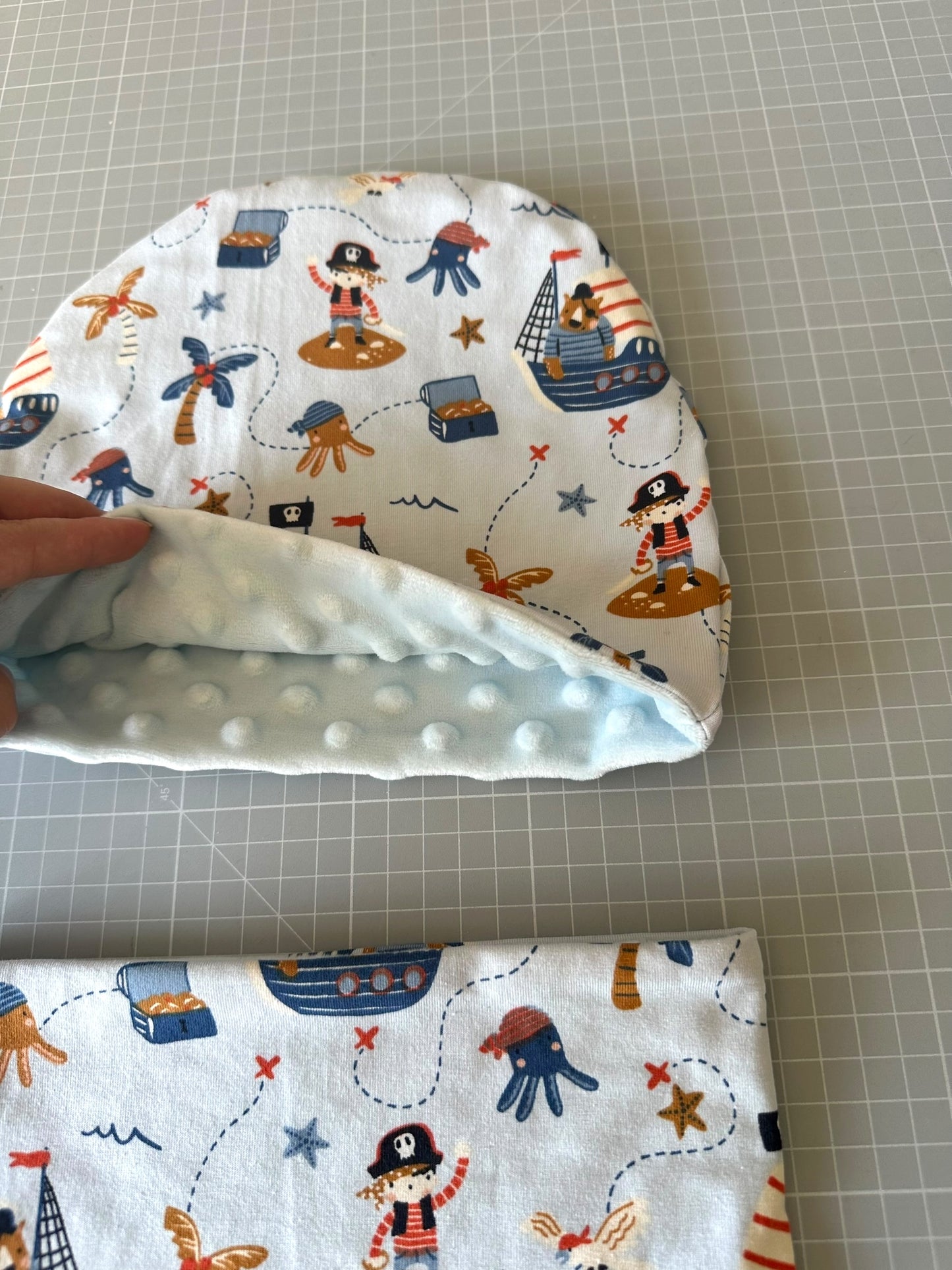 Cappello e scaldacollo bambino taglia 5 anni