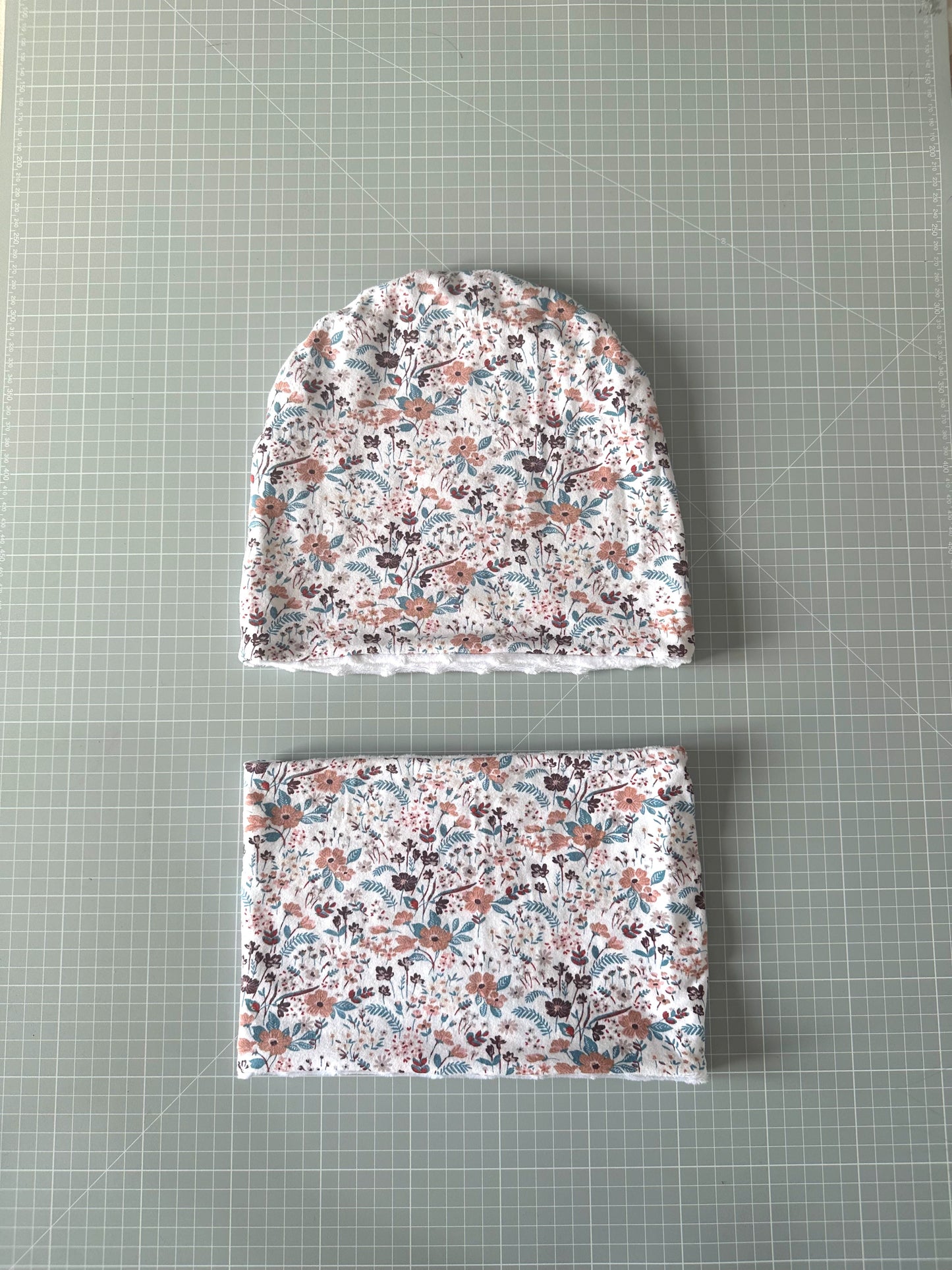 Cappello e scaldacollo bambina