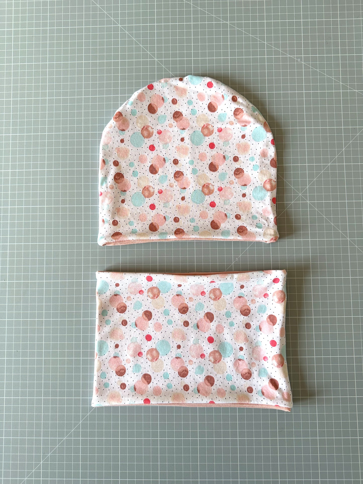 Cappello e scaldacollo bambina