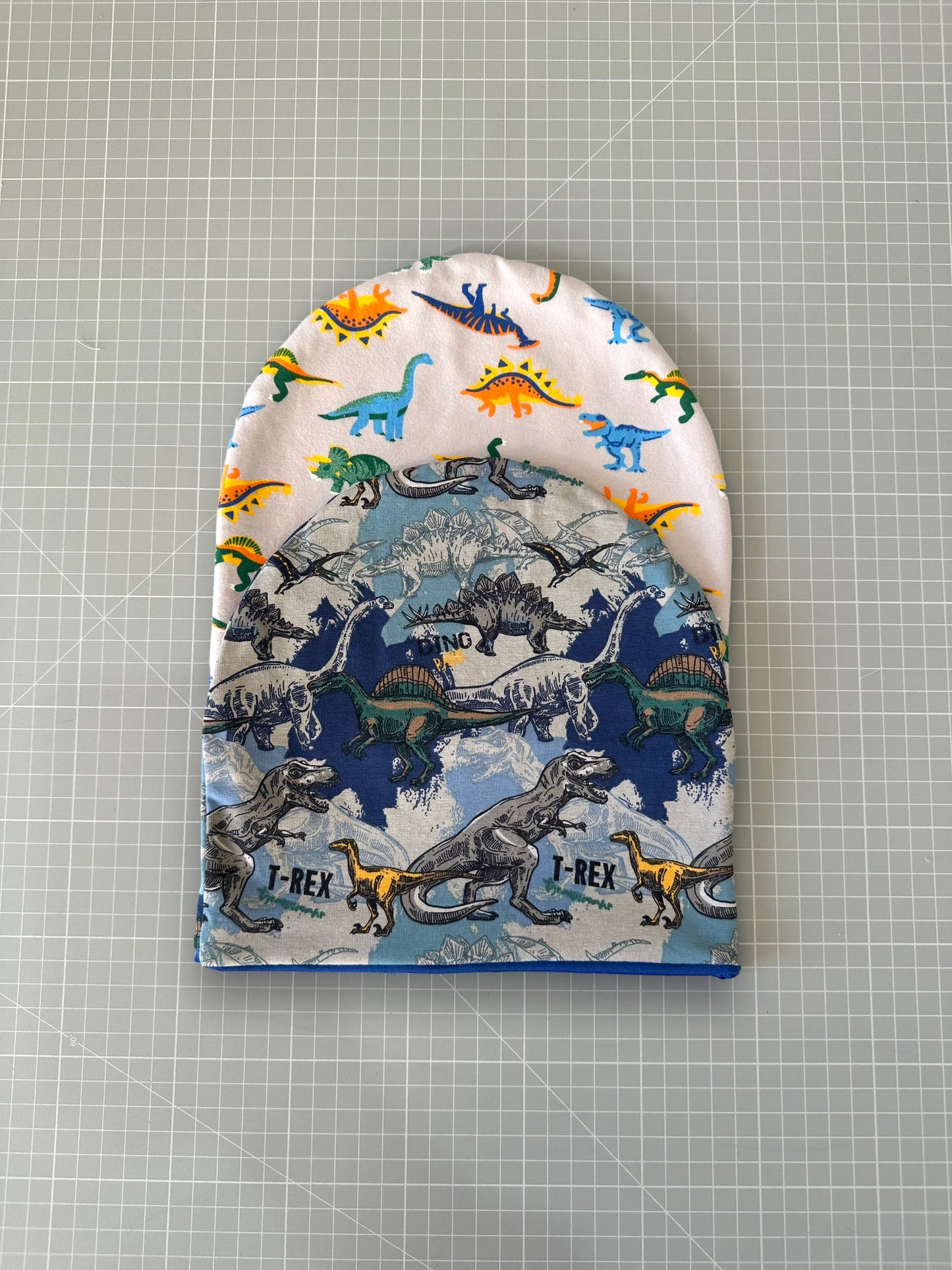 2 Cappelli bambino taglia 4 anni