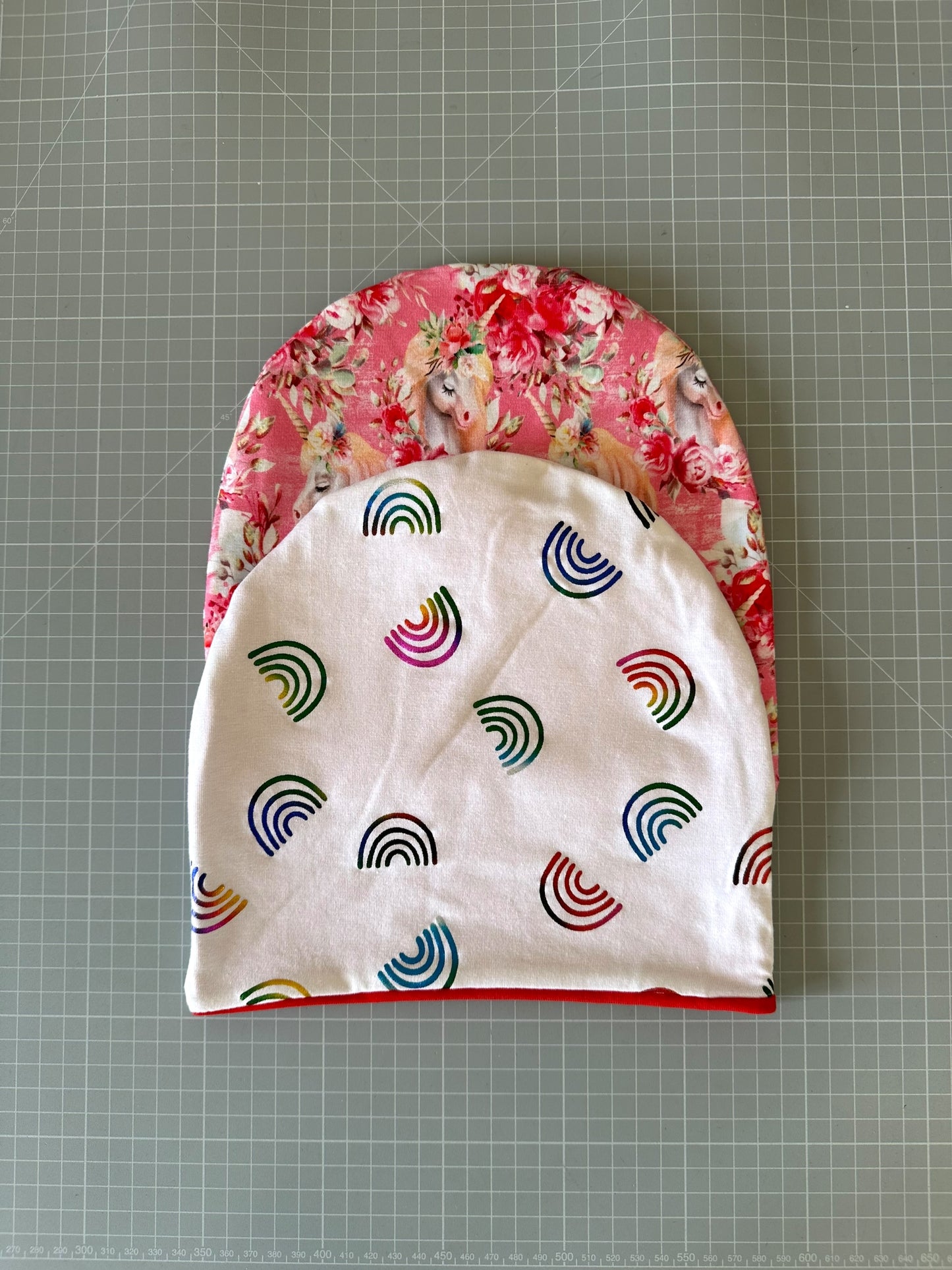 2 Cappelli bambina taglia 6 anni