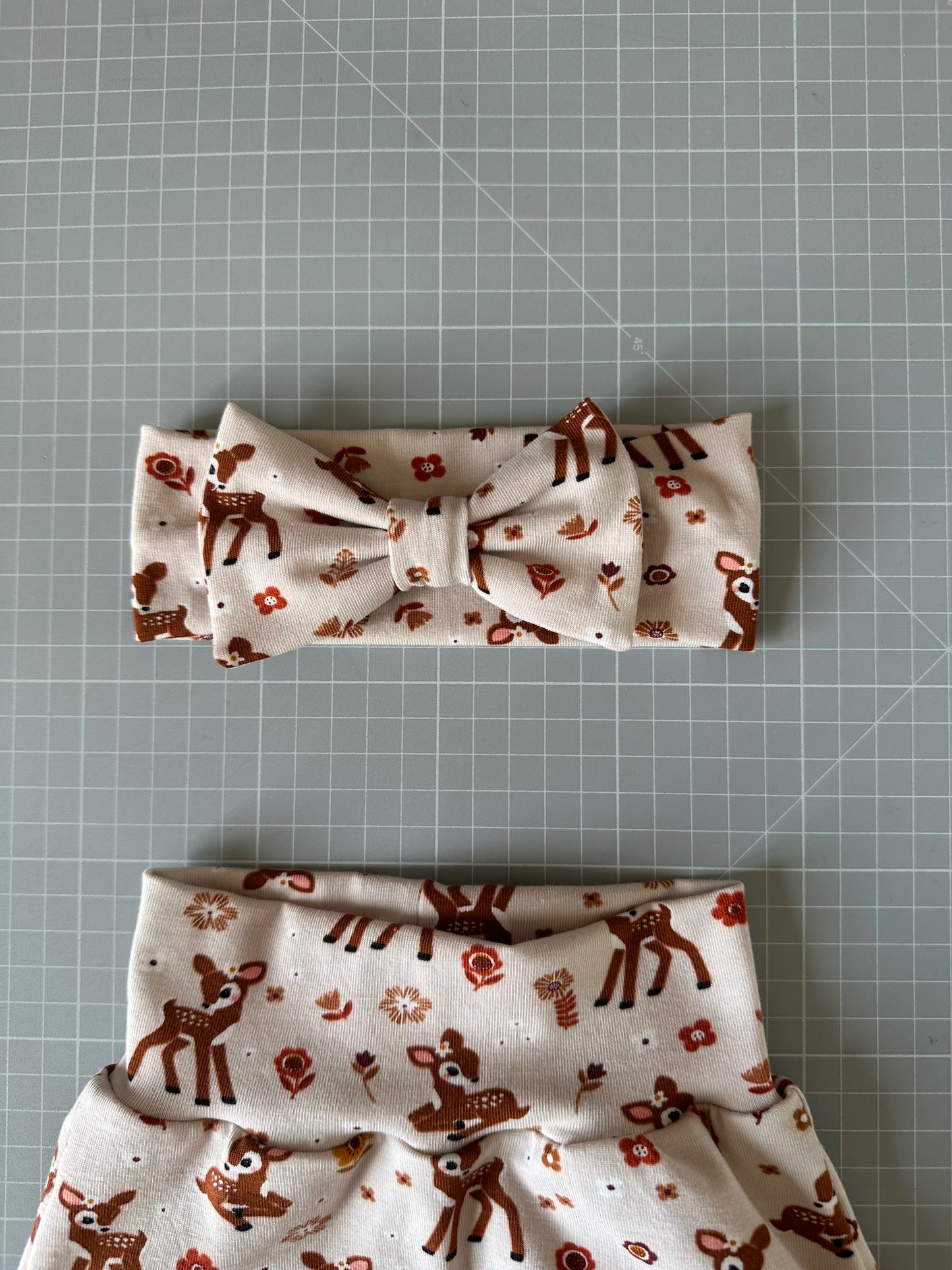 Completo pantaloncino e fascia capelli