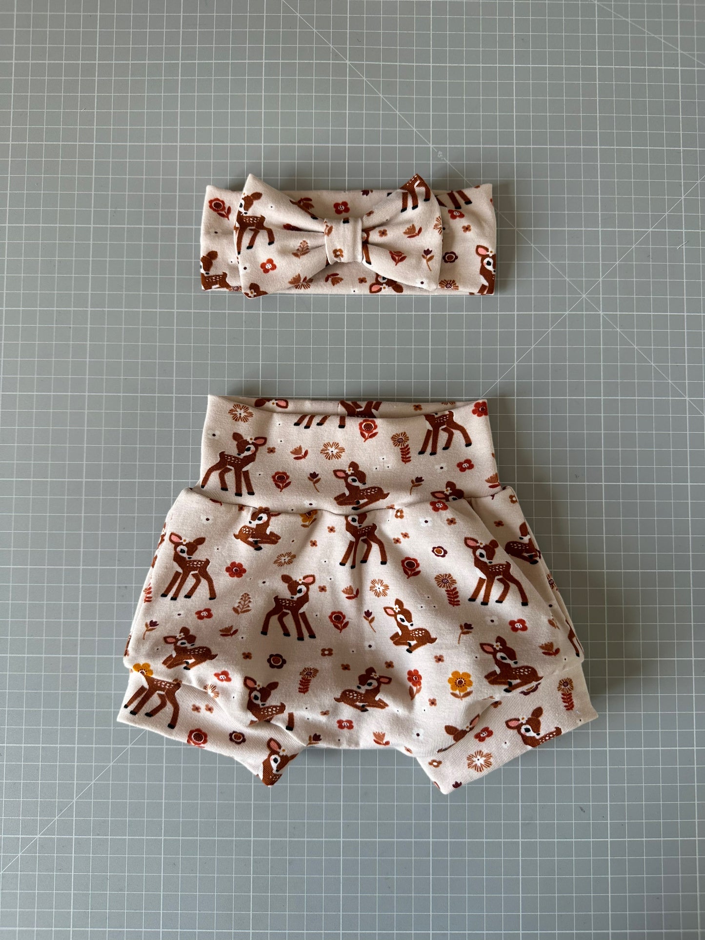 Completo pantaloncino e fascia capelli