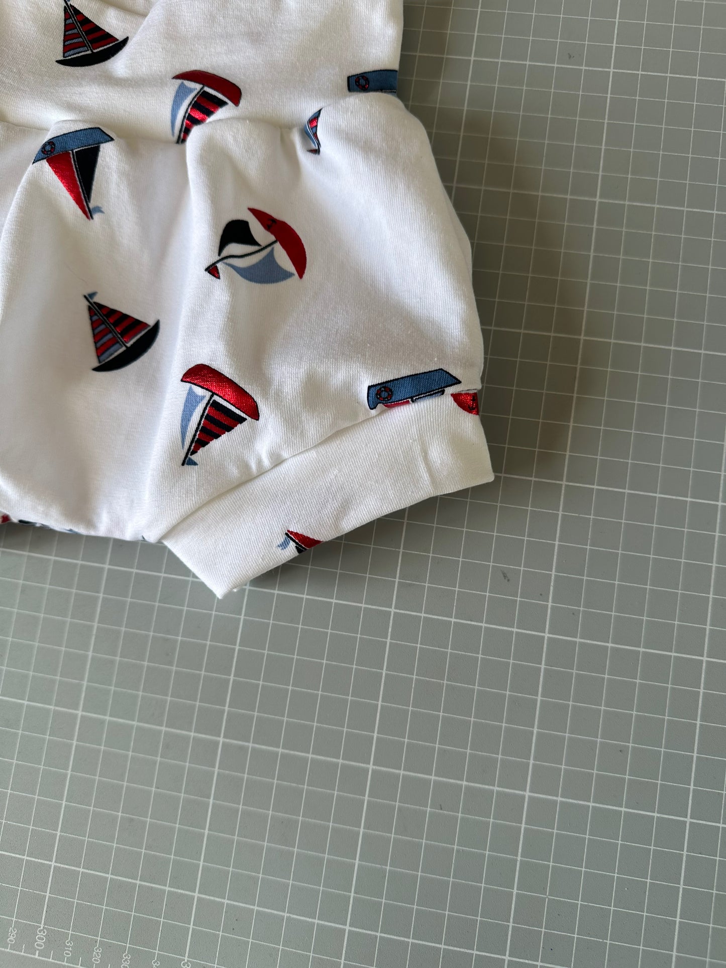 Completo pantaloncino e fascia capelli