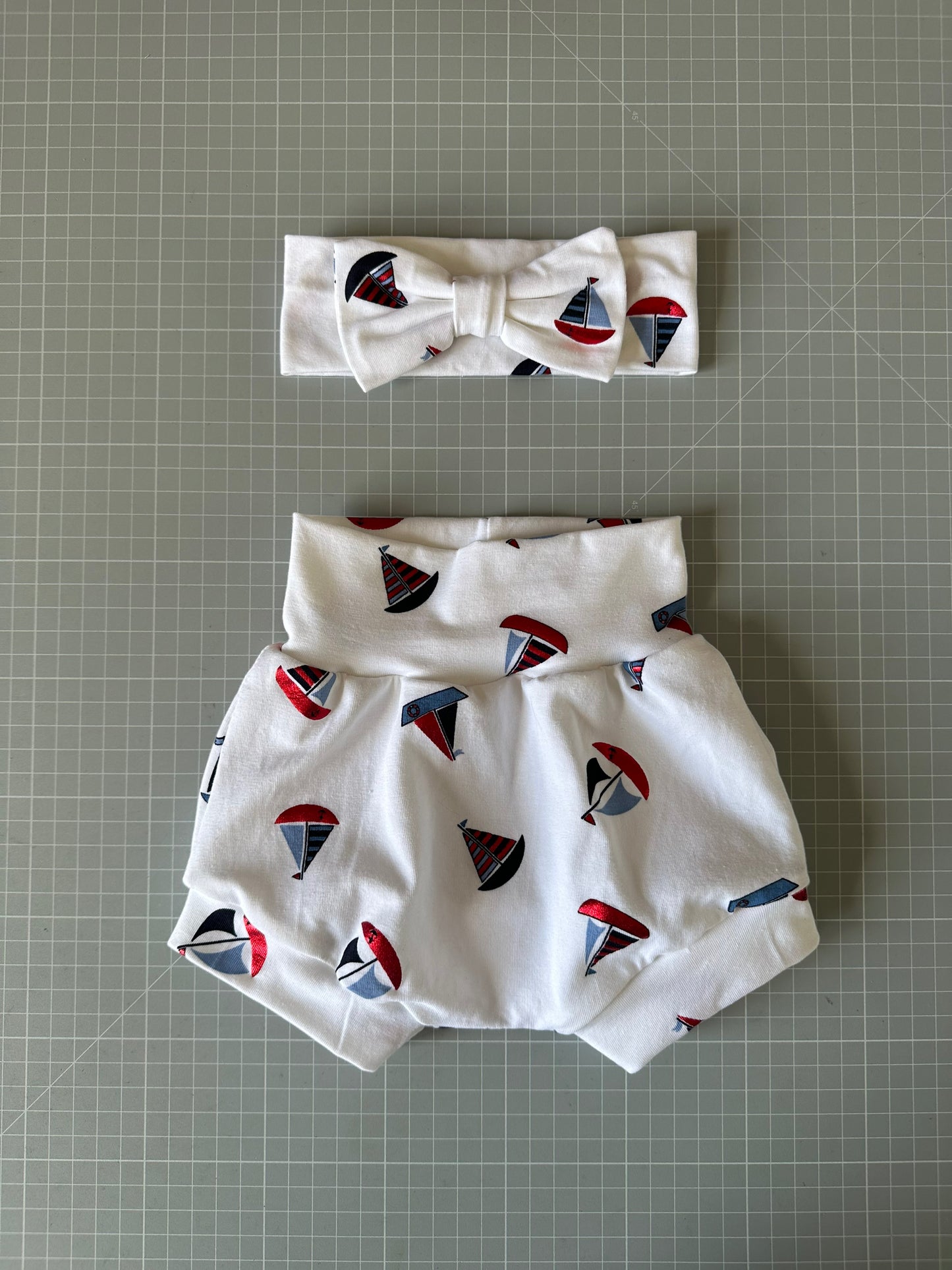 Completo pantaloncino e fascia capelli