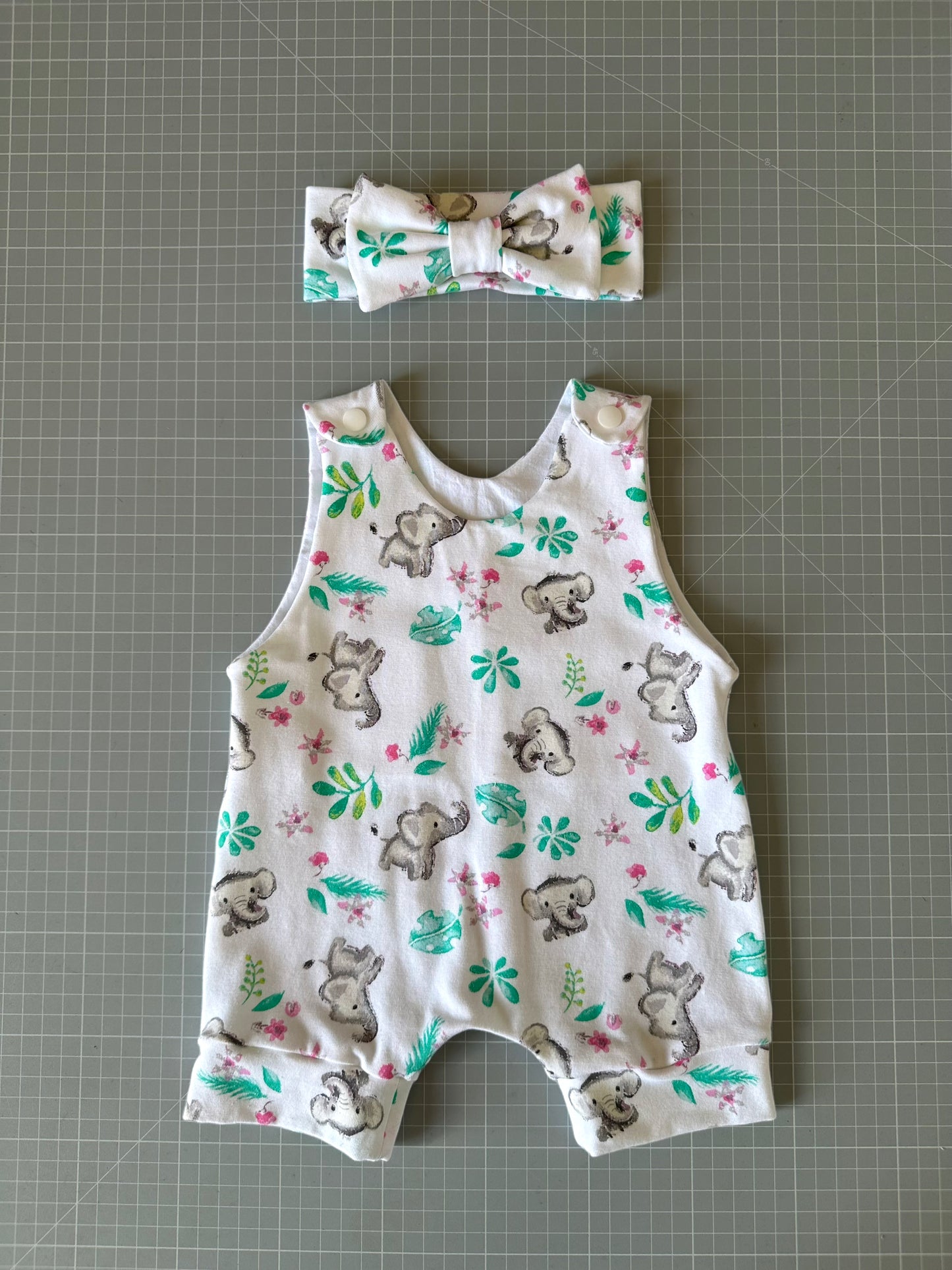 Pagliaccetto neonata
