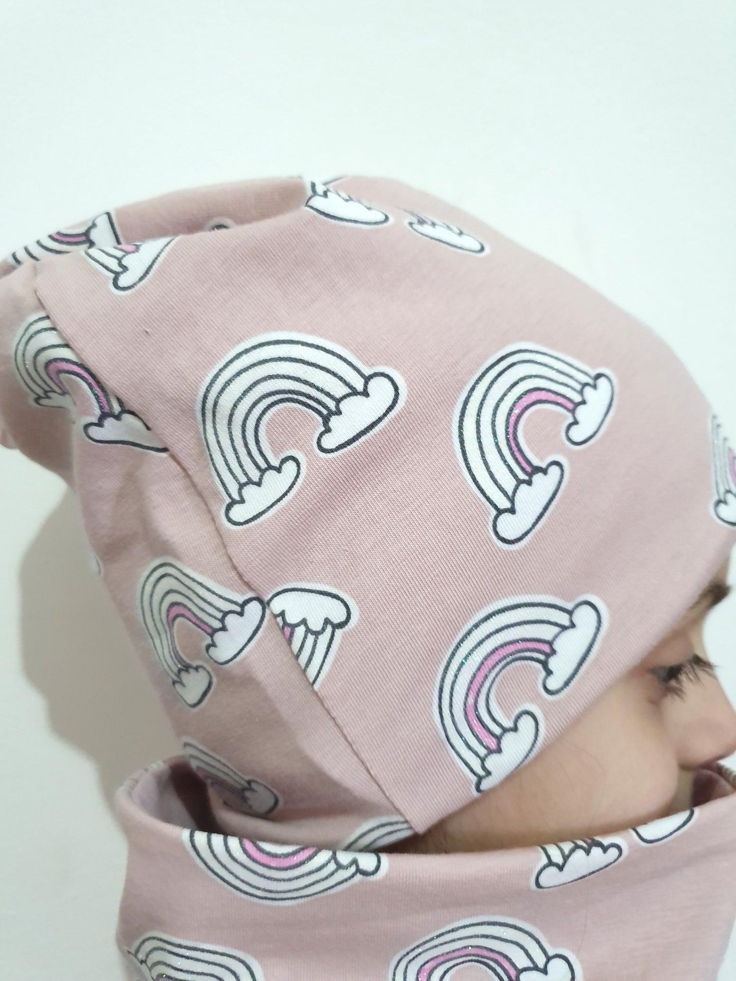Cappello e scaldacollo MAGICO