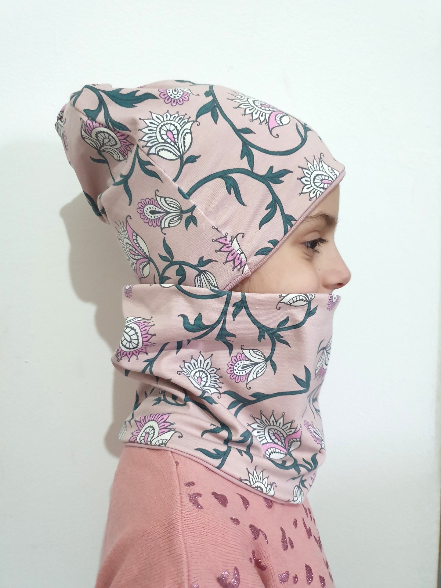Cappello e scaldacollo MAGICO