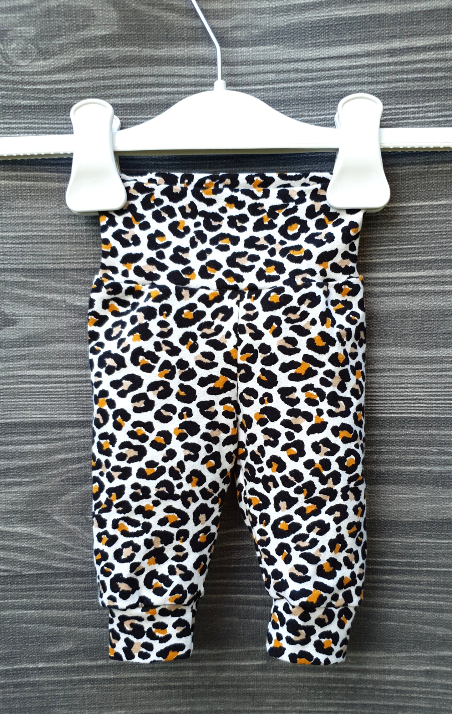 Completo pantaloncino e cappellino