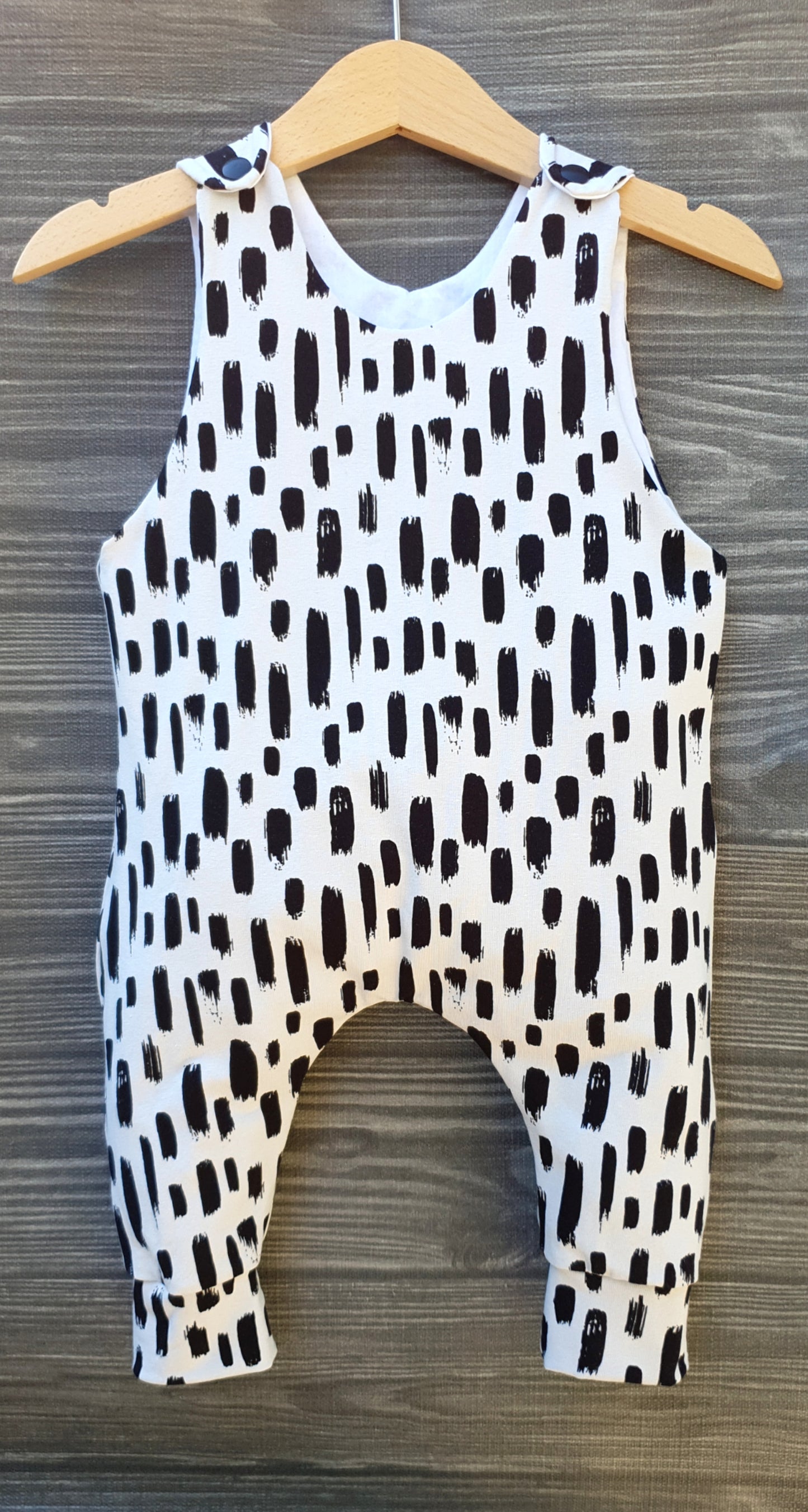 Tutina neonato taglia 3-6 mesi ( 62-68 cm)