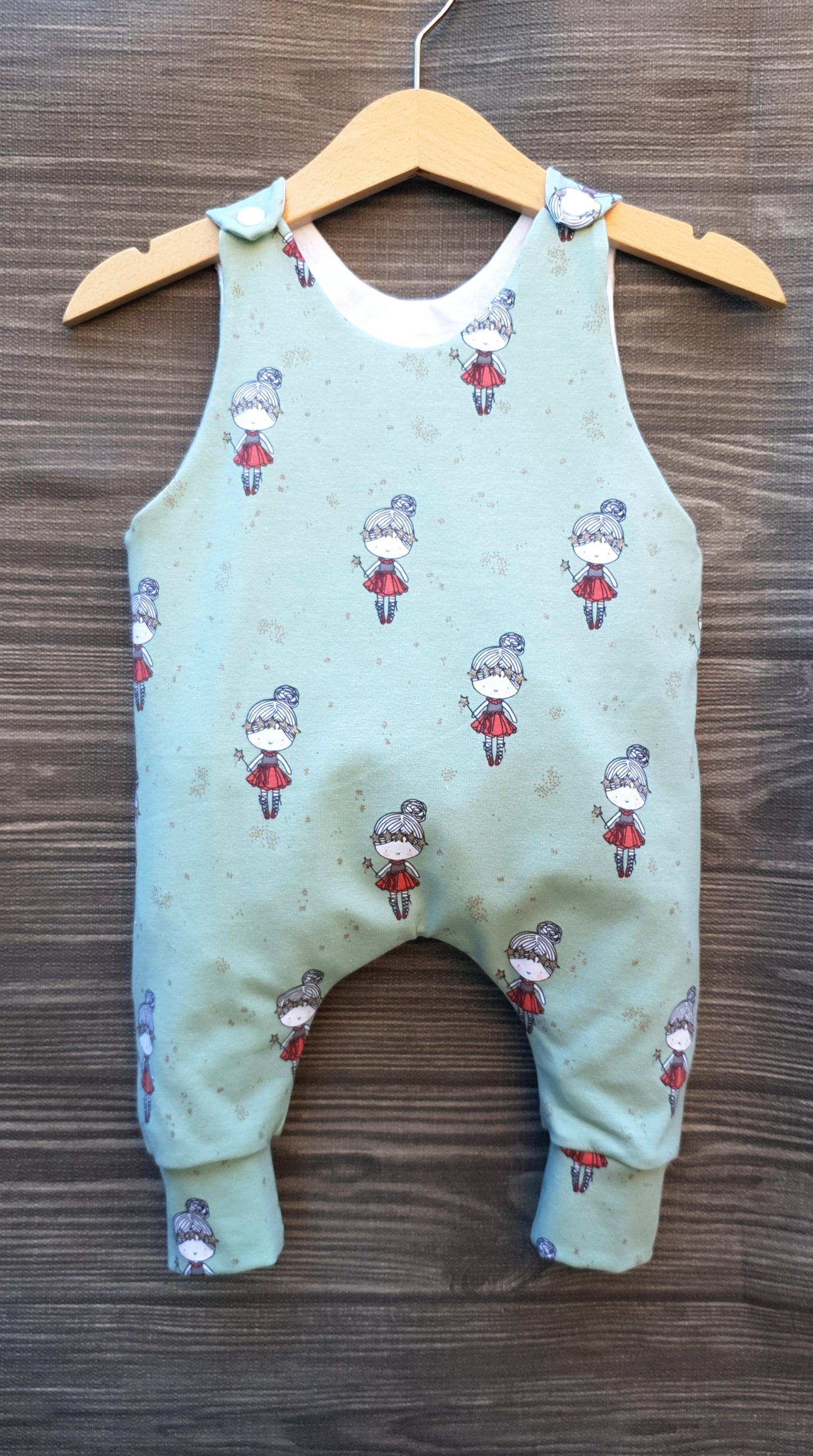 Tutina neonata taglia 1-3 mesi ( fino a 61 cm)