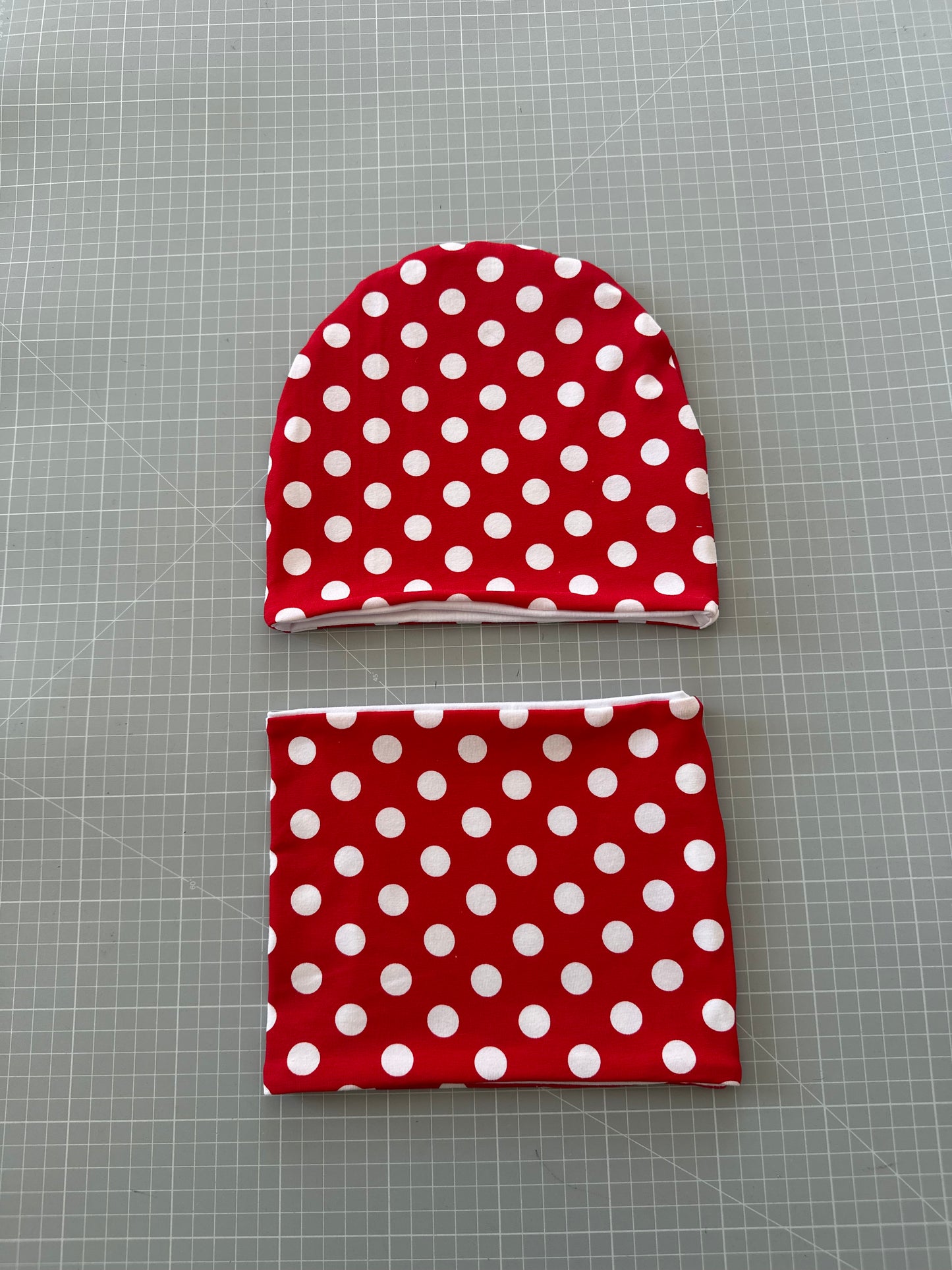 Cappello e scaldacollo bambina taglia  5 anni