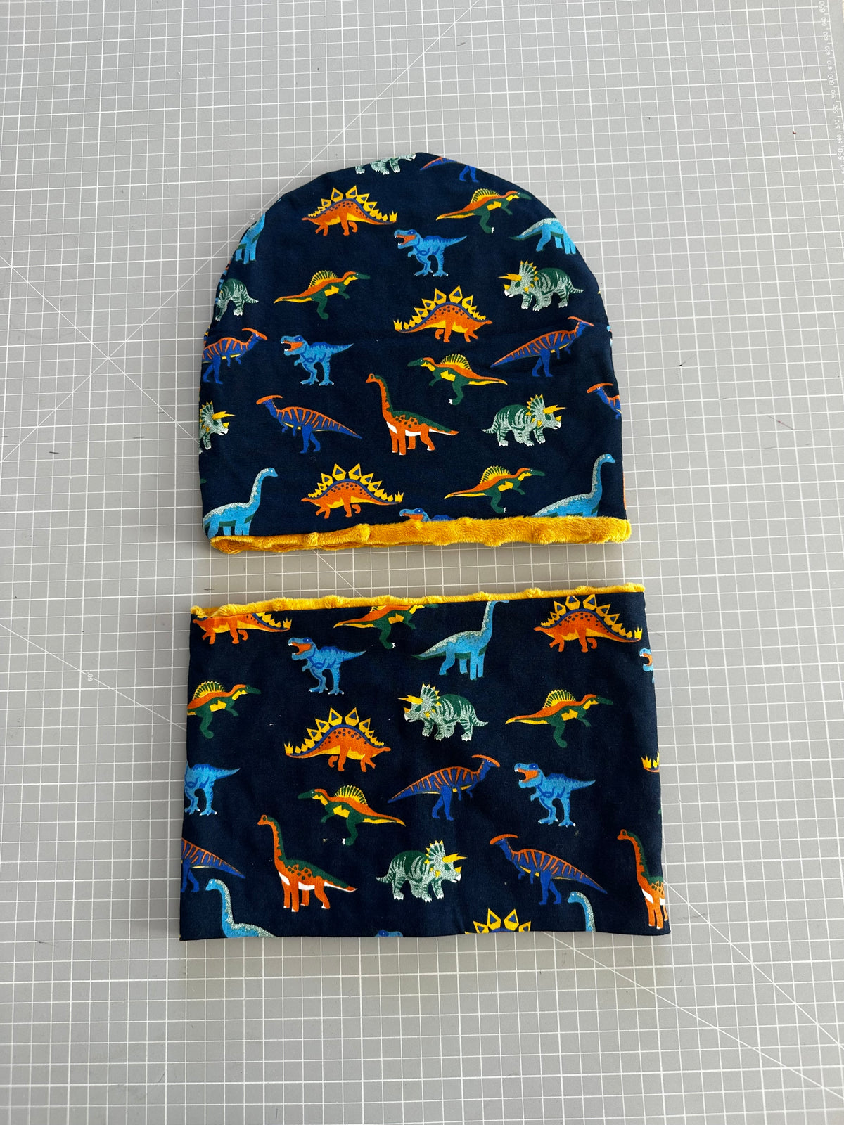 Cappello e scaldacollo bambino taglia 4 anni
