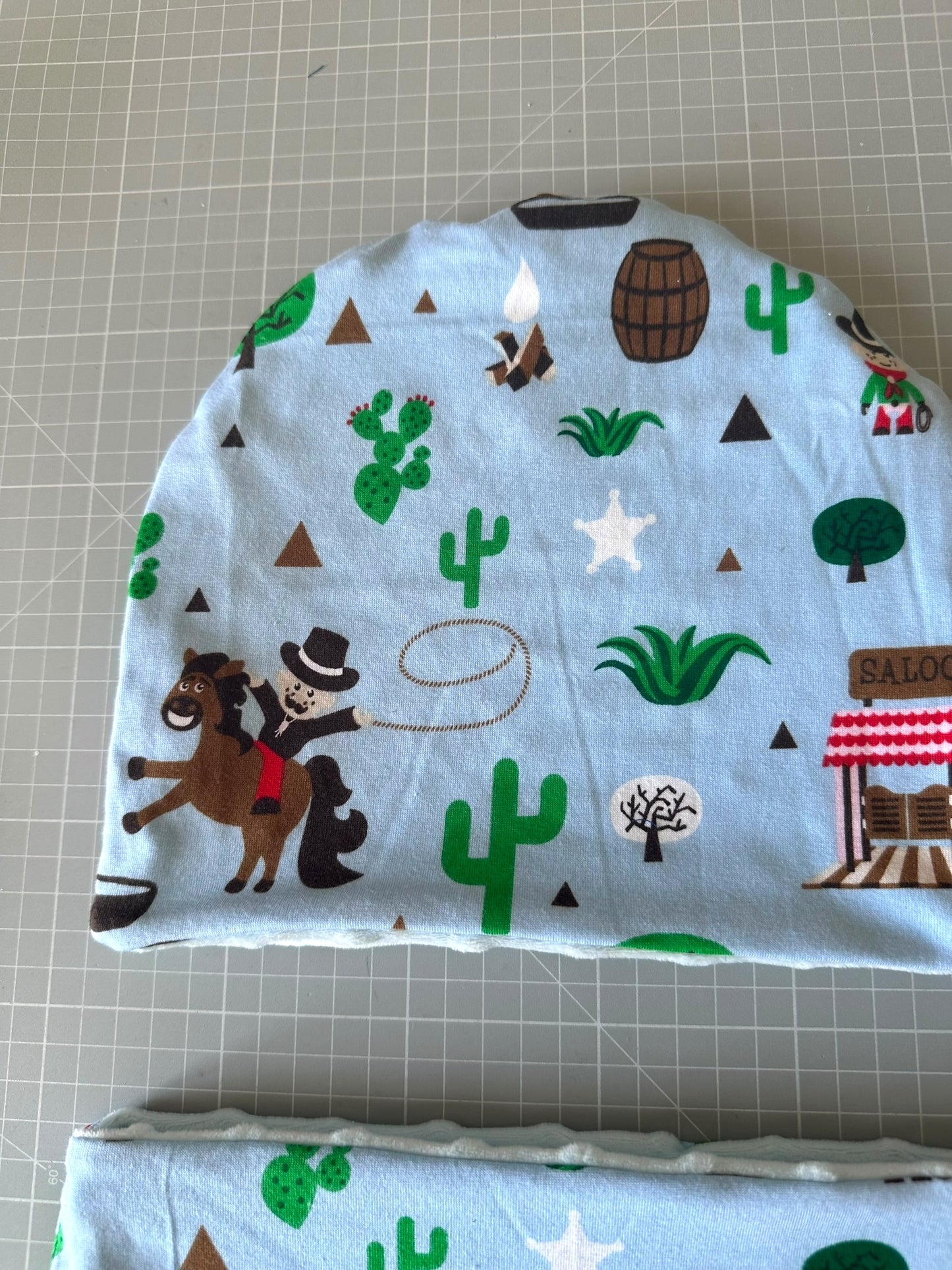 Cappello e scaldacollo bambino taglia 5 anni