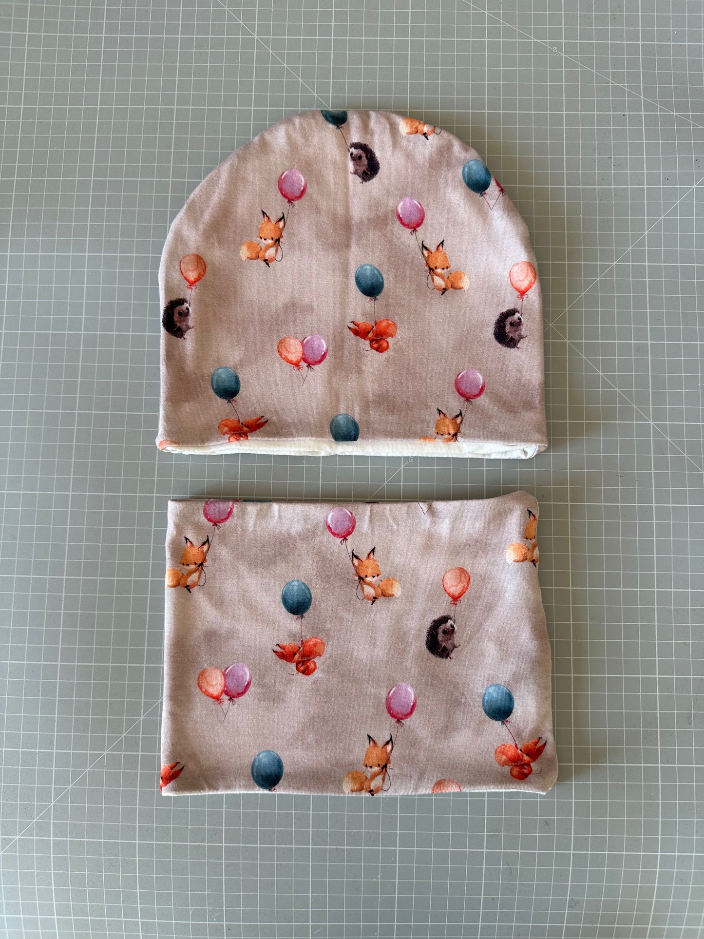 Cappello e scaldacollo unisex taglia 3 anni